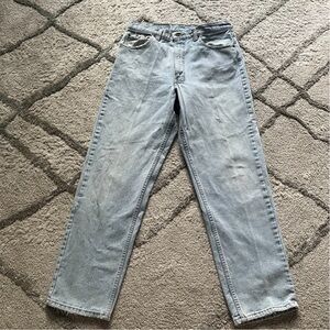 Vintage Levi’s 554 jeans light wash tapered slim straight made in USA 34 x 32